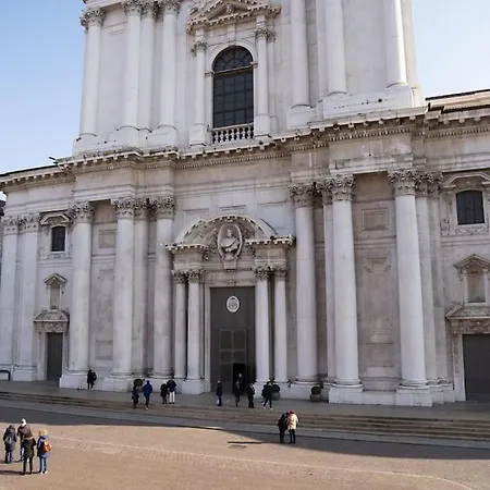Piazza Duomo Cathedral View