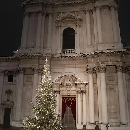 Appartement Piazza Duomo Cathedral View Brescia