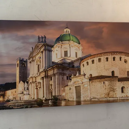 Piazza Duomo Cathedral View * Brescia