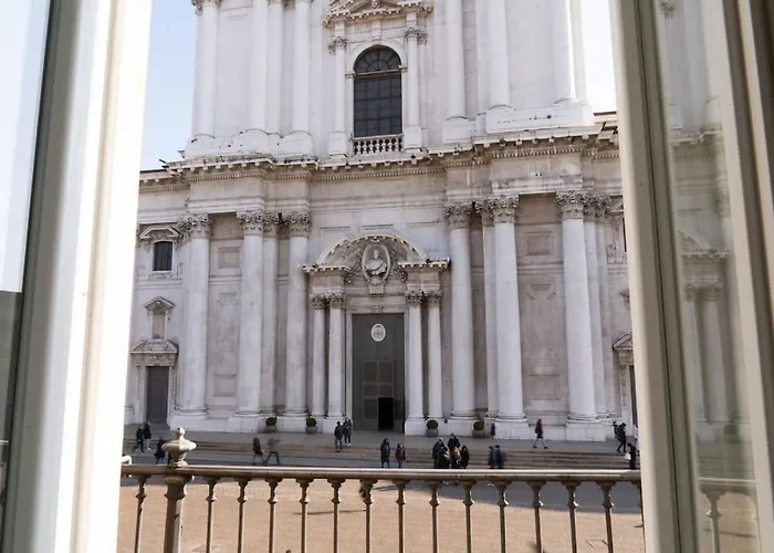 Piazza Duomo Cathedral View *