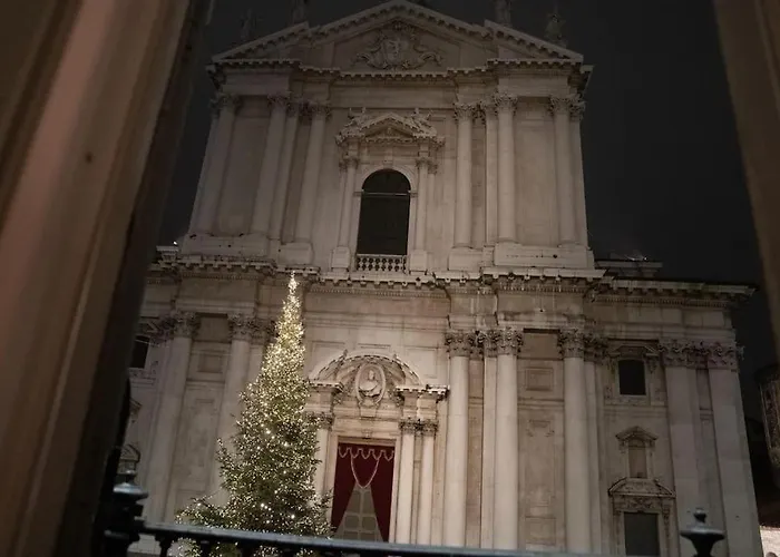 Piazza Duomo Cathedral View * Brescia