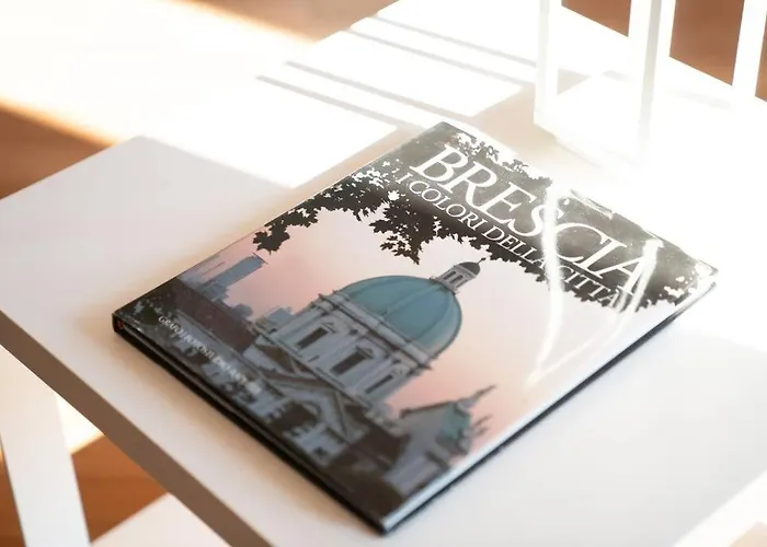 Piazza Duomo Cathedral View *