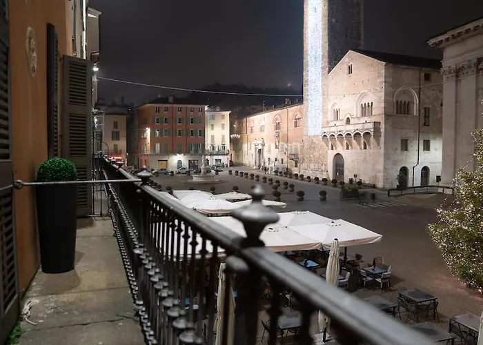 Piazza Duomo Cathedral View Appartamento Brescia